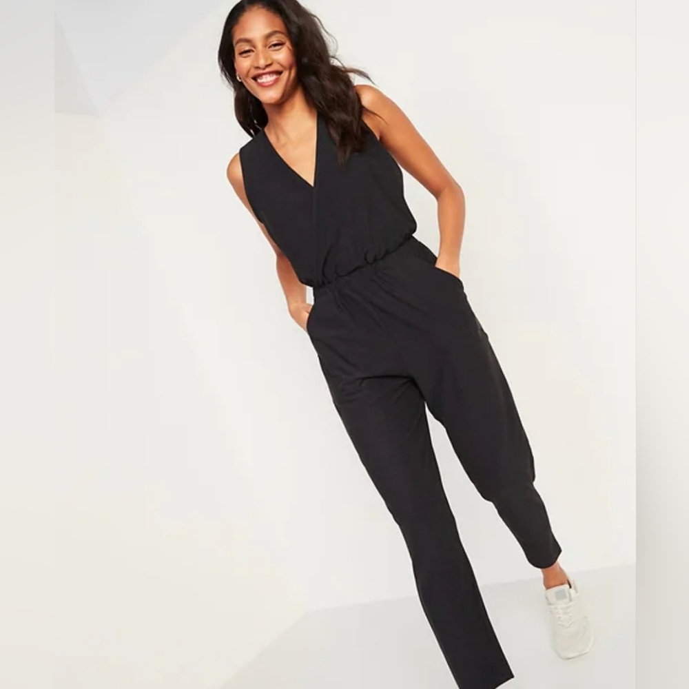 Breathe Old Navy Cross-Front Sleeveless Jumpsuit for Women
